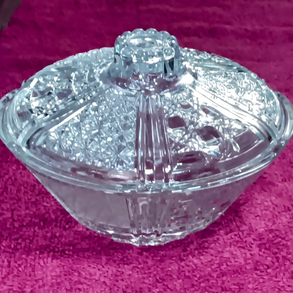 Vintage Fng Indonesia Daisy Button Pattern Glass Candy Bowl With Lid - Picture 2 of 12